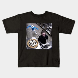 Blue Smurf chase Post Malone in pizzeria Kids T-Shirt